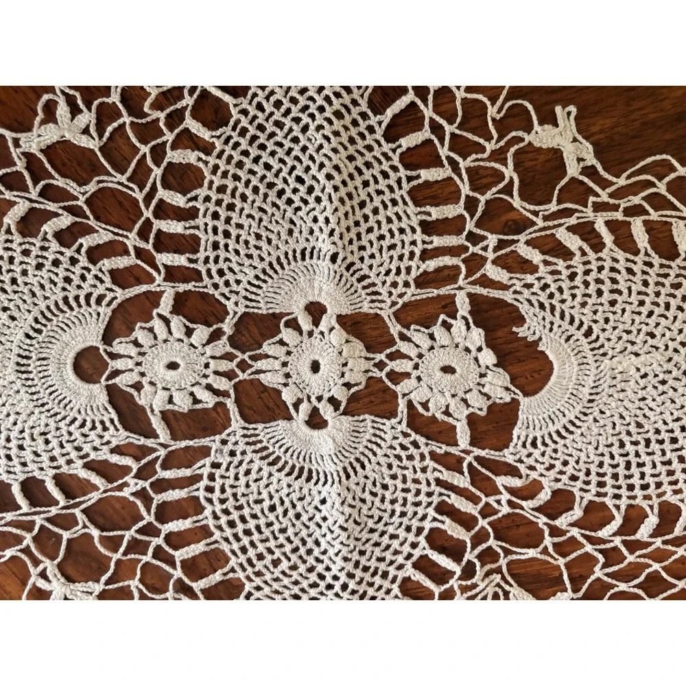 Vintage Handmade Crochet Doily Set 3pc Cream Lace Round Oval Farmhouse Victorian